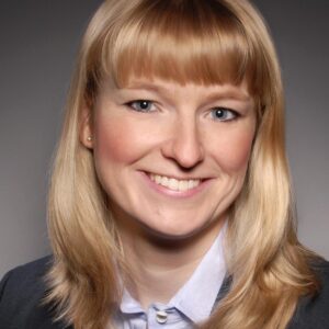 Dr. Christina Schmidt-Holtmann